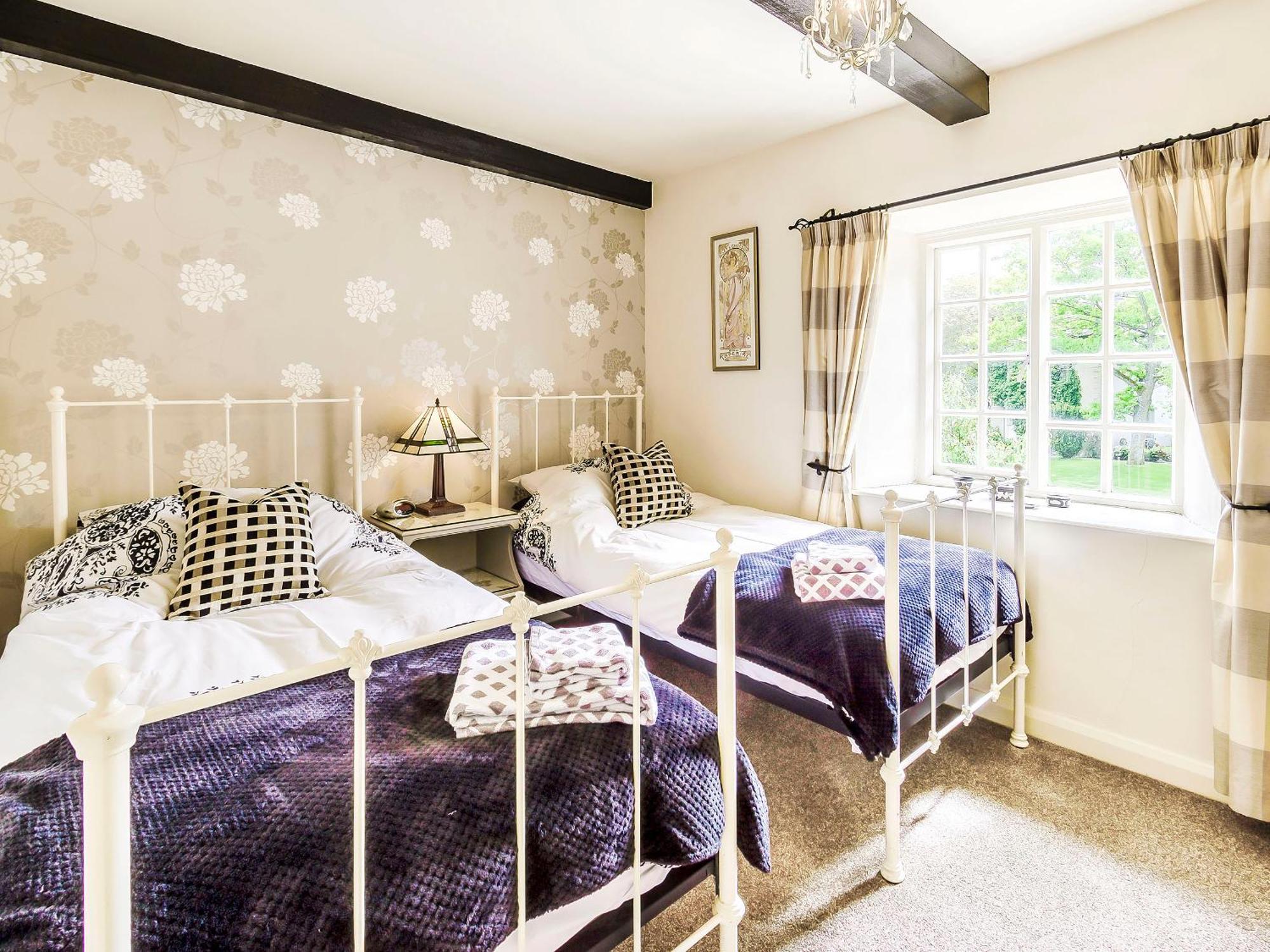 West Burton Coach House - E5120 빌라 외부 사진